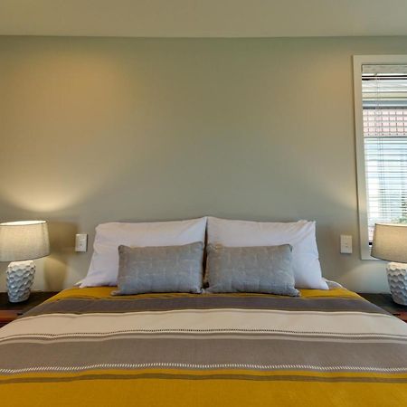 Motel Annies On Milford Te Anau Exterior foto