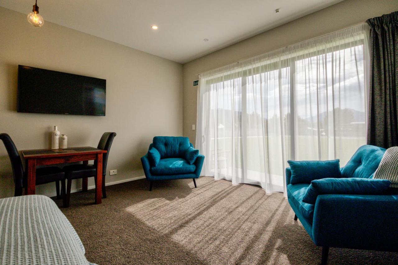 Motel Annies On Milford Te Anau Exterior foto