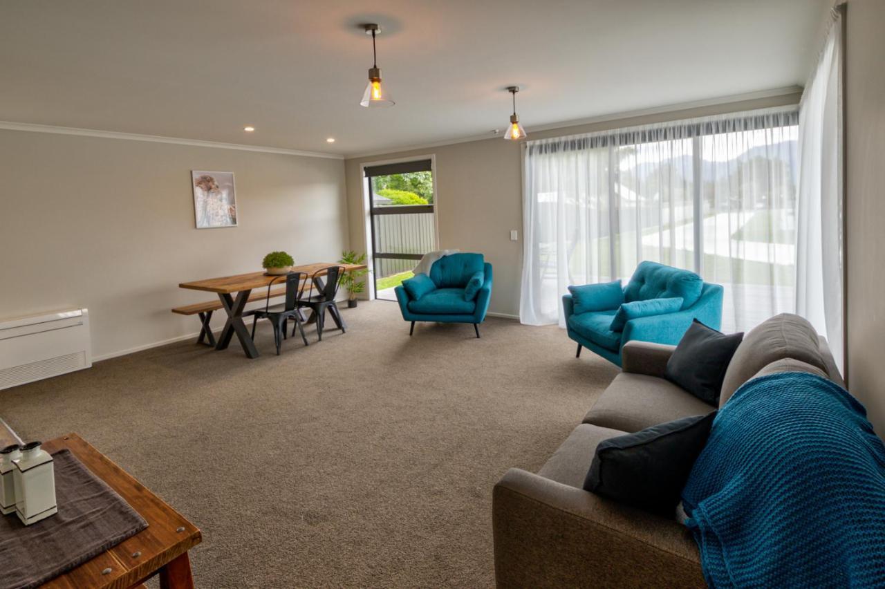 Motel Annies On Milford Te Anau Exterior foto