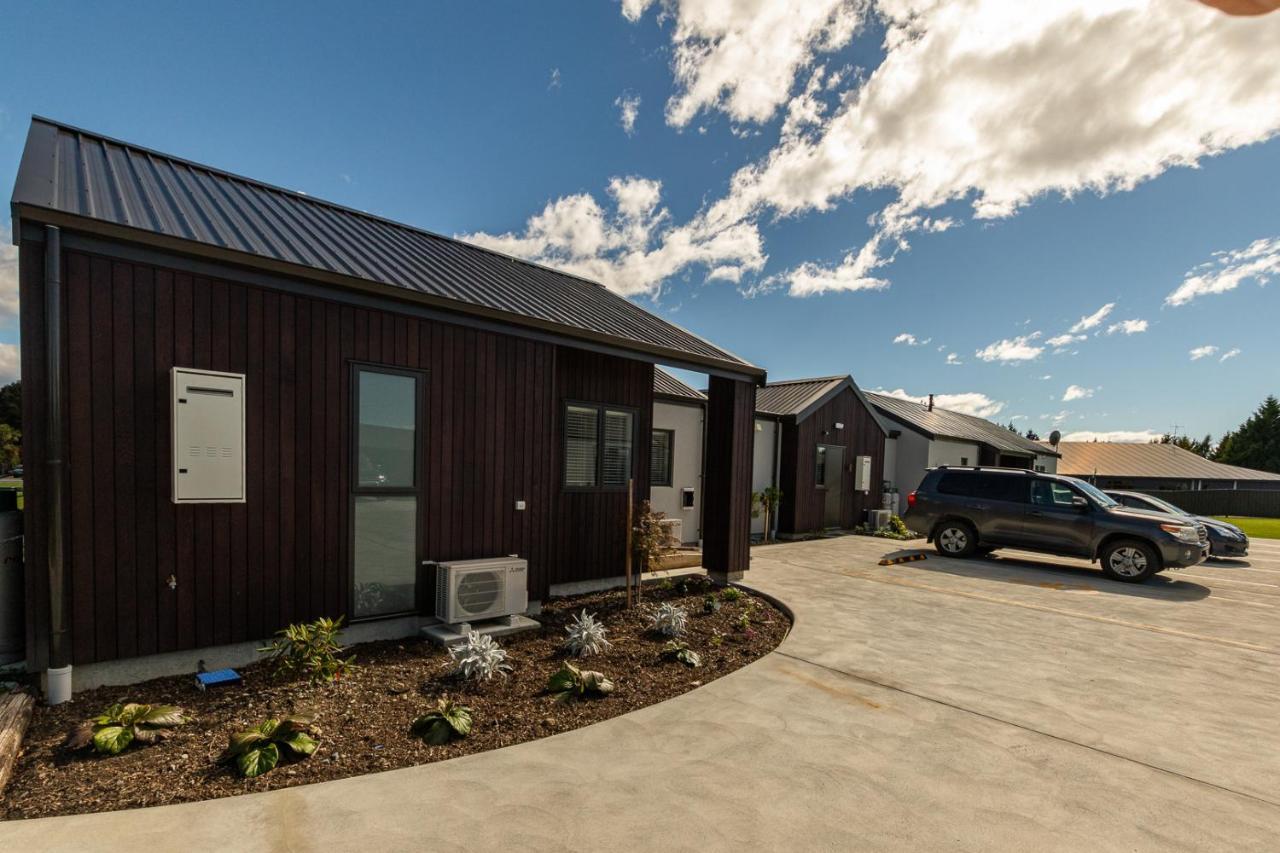 Motel Annies On Milford Te Anau Exterior foto