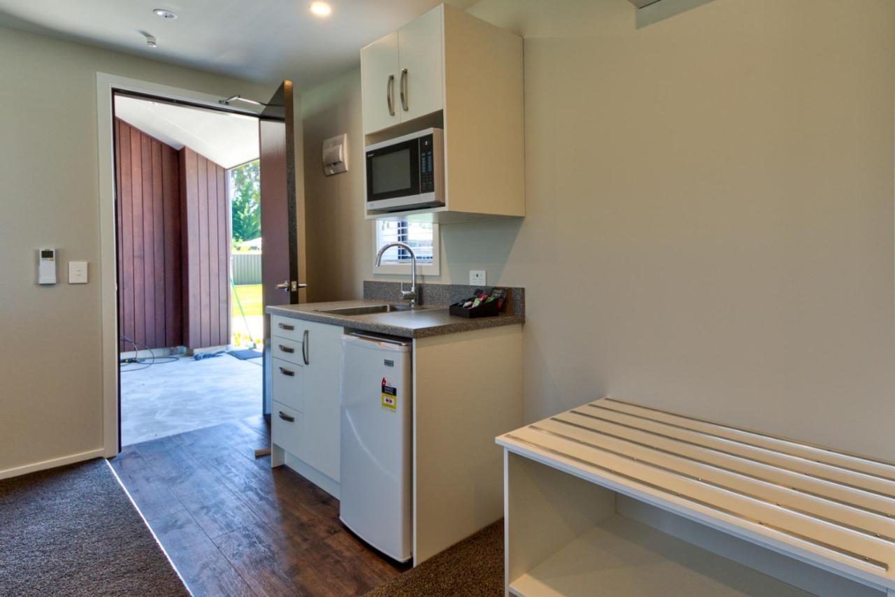 Motel Annies On Milford Te Anau Exterior foto