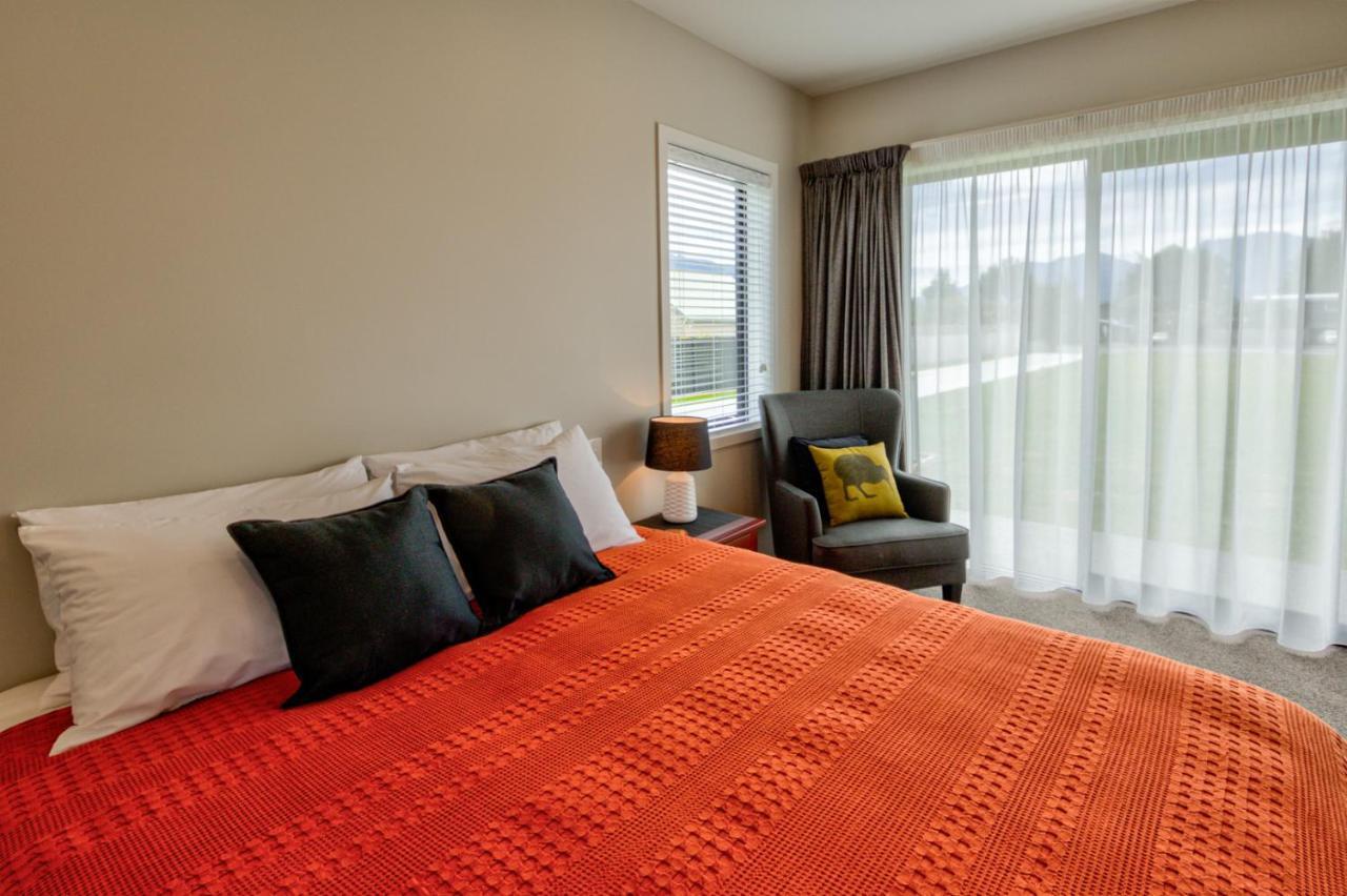 Motel Annies On Milford Te Anau Exterior foto